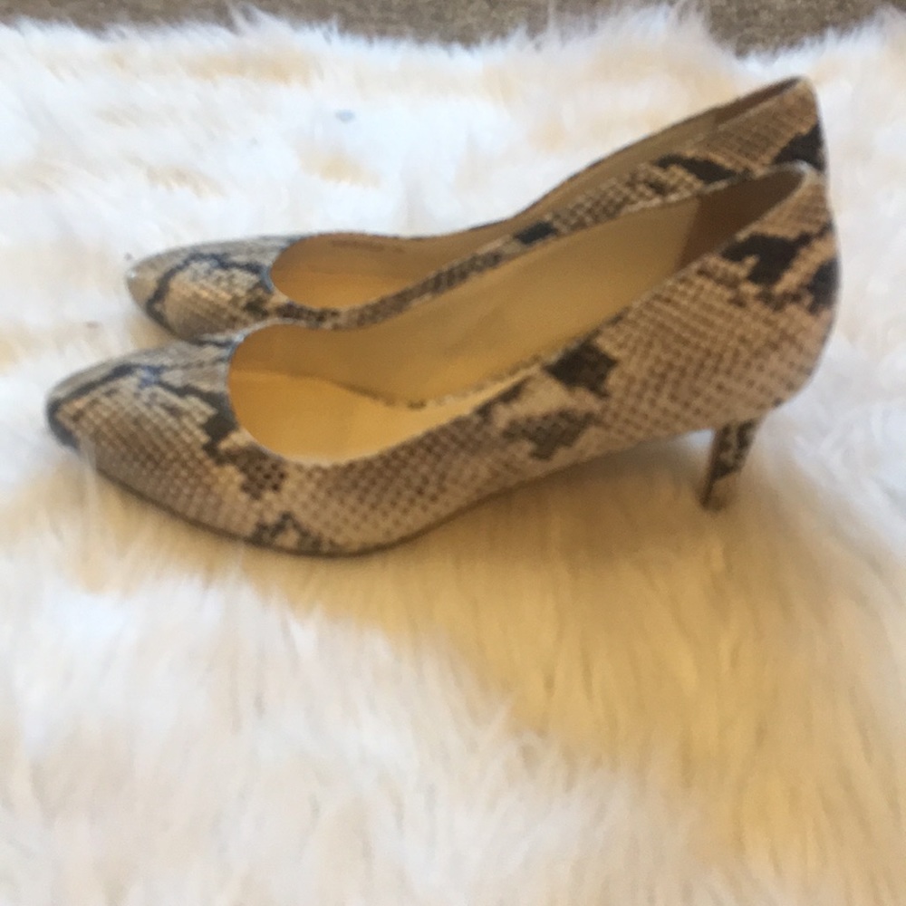 Cole Haan Snakeskin Heels Size 9 - Picture 4 of 6